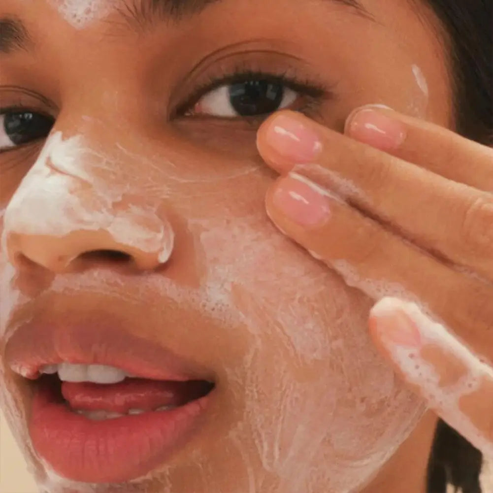 Gentle Rice Water Cleansing Foam Cleanses Removes Makeup Residue Cleansing Foam Moisturizing for Sensitive Skin Cleansing Foam