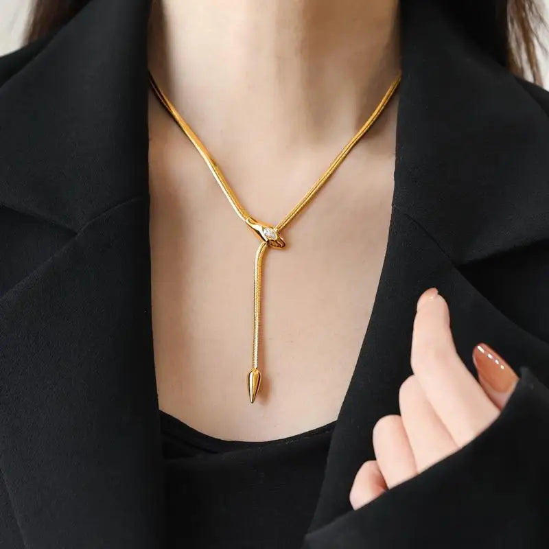 Women's Titanium Steel Gold Plated Design Snake Zircon Necklace Women's Clavicle Chain Snake Neck Chain