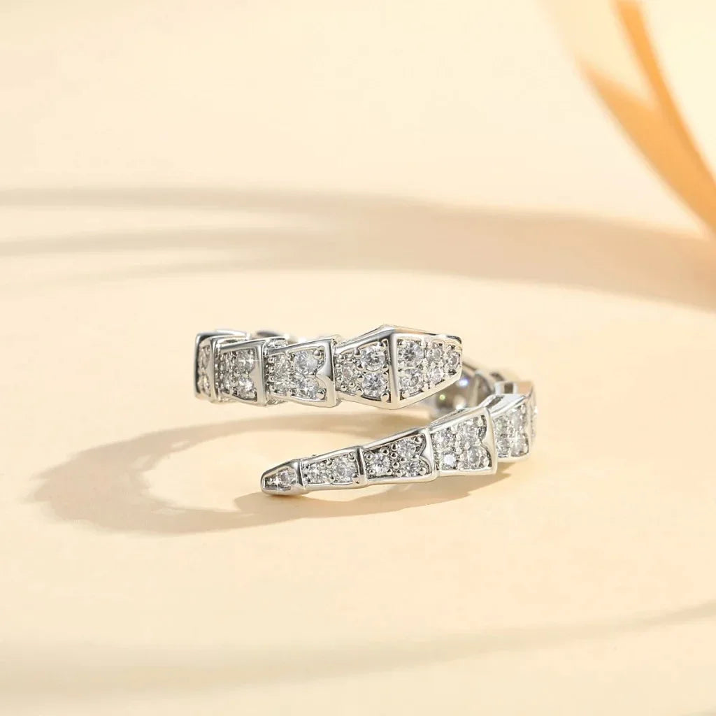 Elegant Snake Bone Ring for Women Luxury Design Diamond