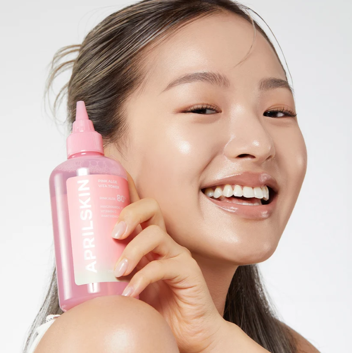 Pink Aloe Vitamin C Soothing & Brightening Toner